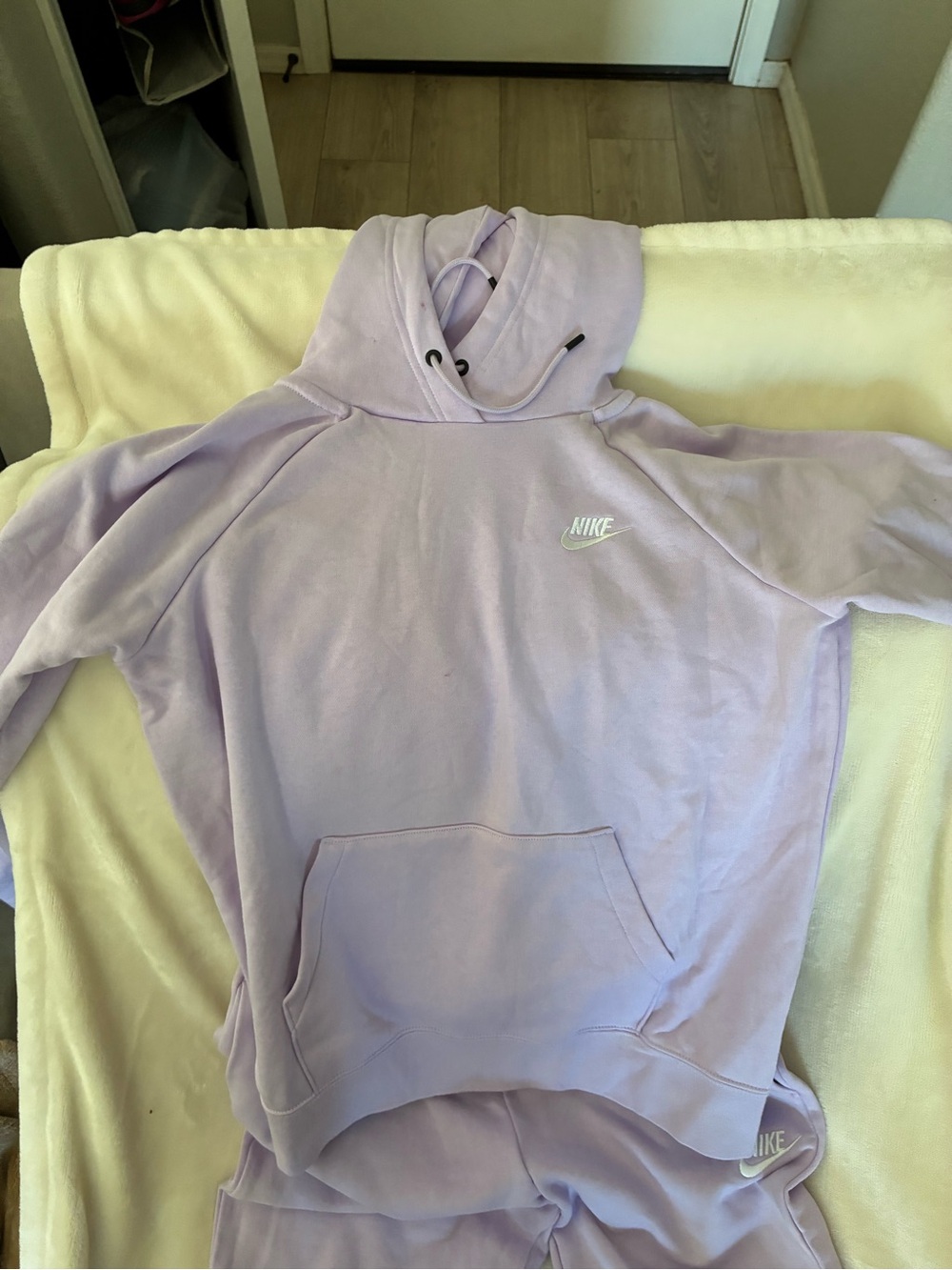 Nike Women's Lavender Pullover Hoodie and pants